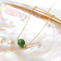 Dama - שרשרת זהב וג'ייד