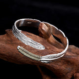 yumao-large-bracelet-argent-massif-plume-details